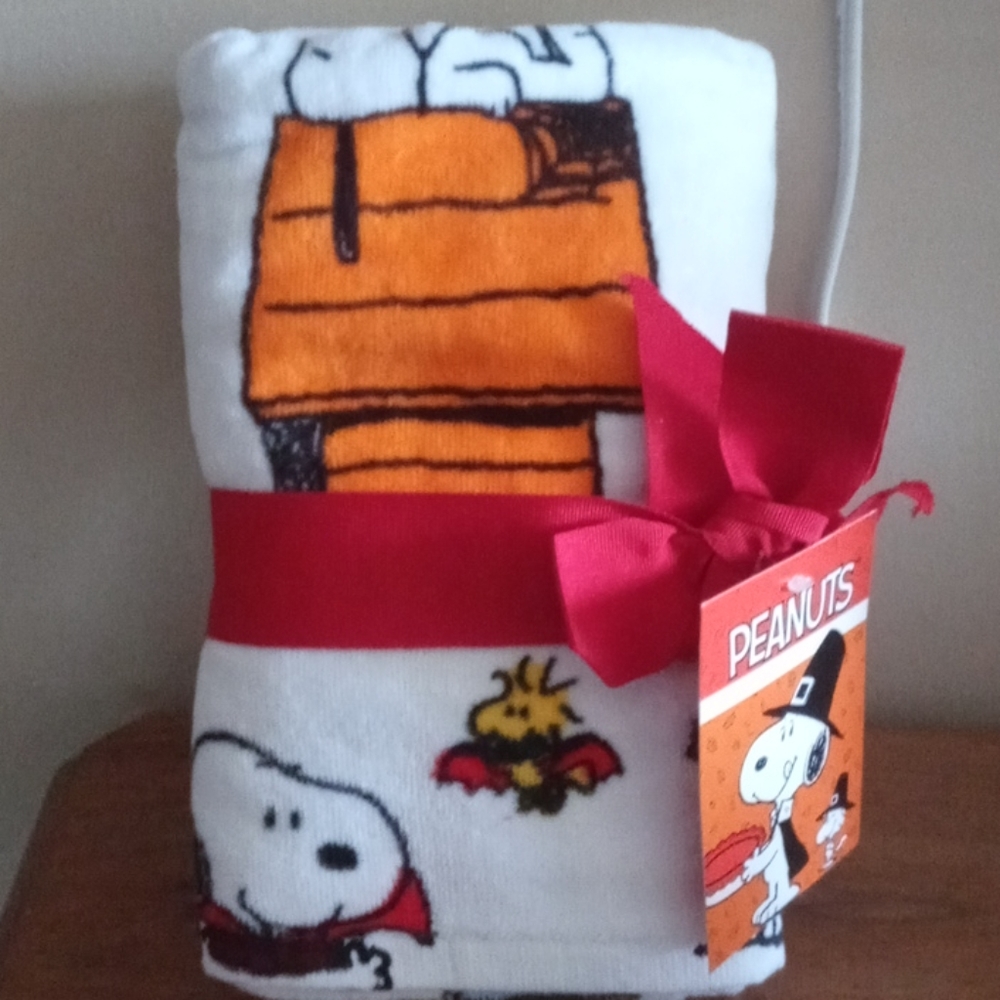 Snoopy Halloween towels